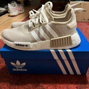 Adidas NMD_R1 beige kids sneakers size 4.5